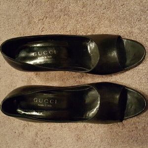 Genuine Gucci peep toe heels