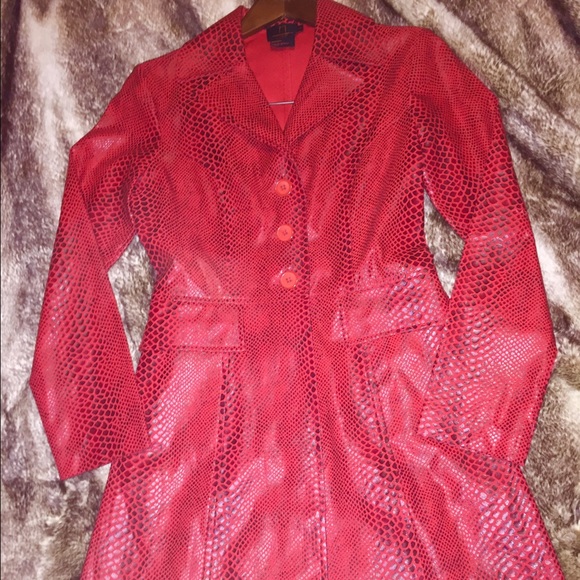 Short spring trench
