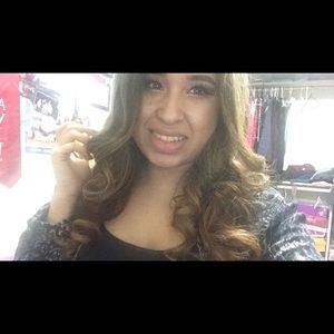 Meet your Posher, Briana