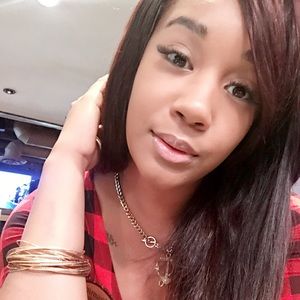 Meet your Posher, Jasmin