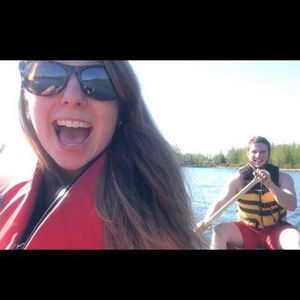 Meet your Posher, Corie