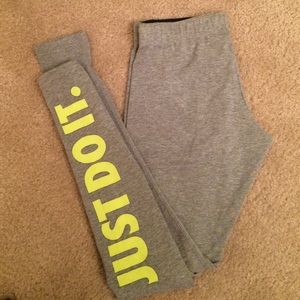 Nike leggings