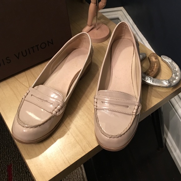 ✨patent leather loafers✨