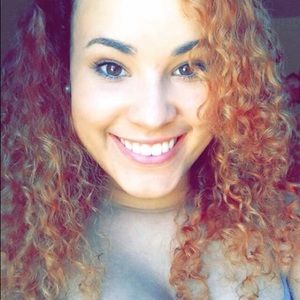 Meet your Posher, Alyssa