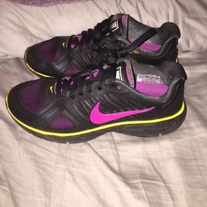 Nike Lunarlon shoes. 7.5