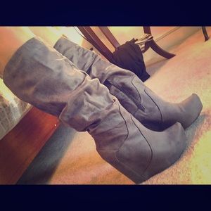 Jessica Simpson suede boots