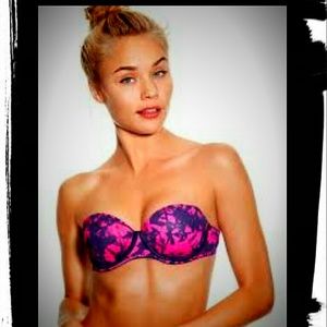 "PINK" VS "WEAR EVERYWHERE" PUSH-UP STRAPLESS 36C