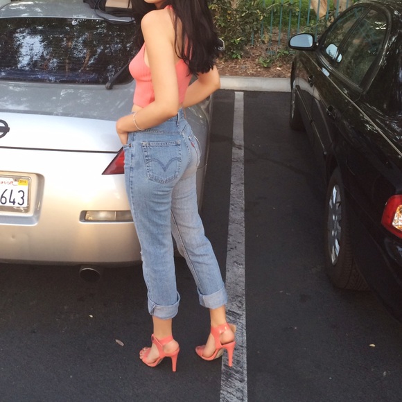 Vintage Levis boyfriend jeans size 27