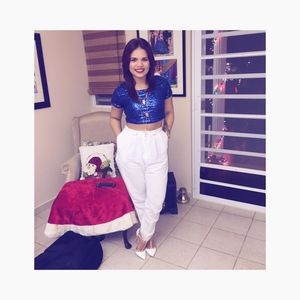 Meet your Posher, Yerica