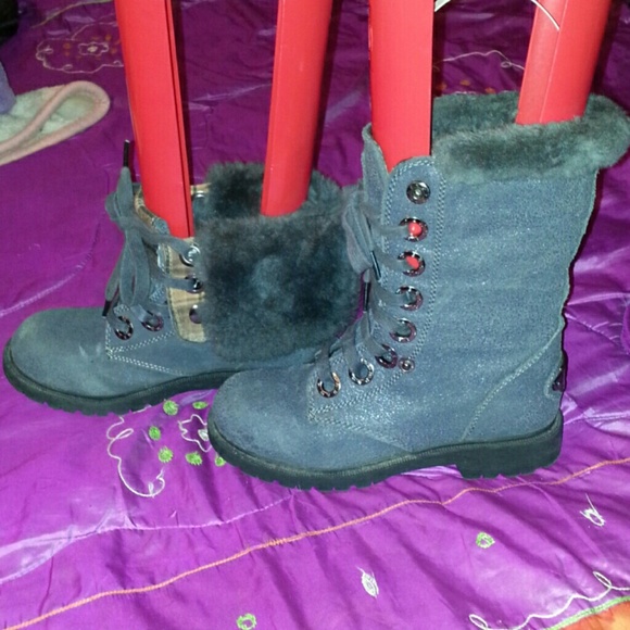 bearpaw combat boots