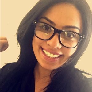 Meet your Posher, Yasmary