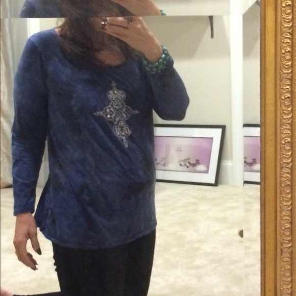Super soft stretchy tunic in tie-dye blue & black