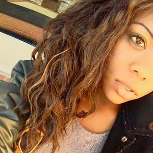 Meet your Posher, Camaya