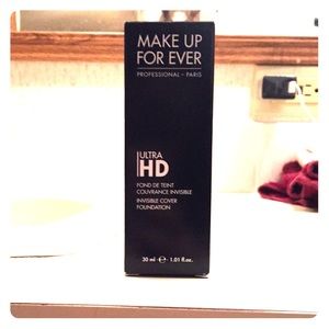Makeup forever ultra HD foundation