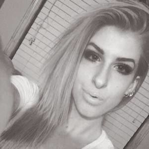 Meet your Posher, Anne marie