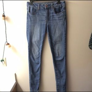 American Eagle high rise light wash skinny jeans