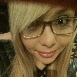 Meet your Posher, Julisa