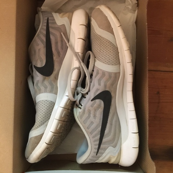 MENS NIKE FREE RUN 5.0