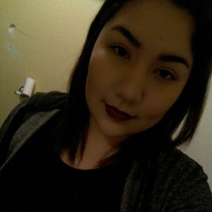 Meet your Posher, Estella