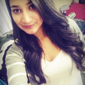 Meet your Posher, Samia