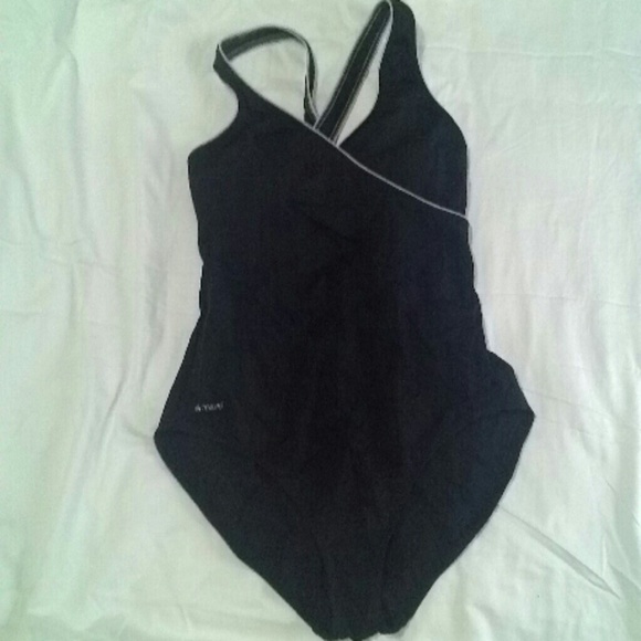Women's Speedo one piece Bathing Suit