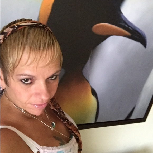 Meet your Posher, Tania - Picture 2 of 4