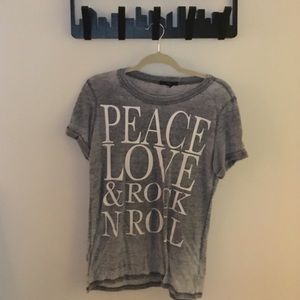 "peace love & rock n roll" t-shirt