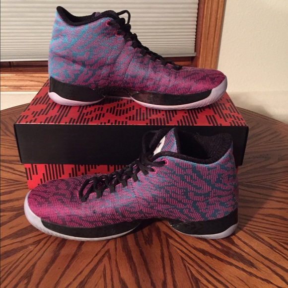 Air Jordan XX9 - Picture 2 of 4