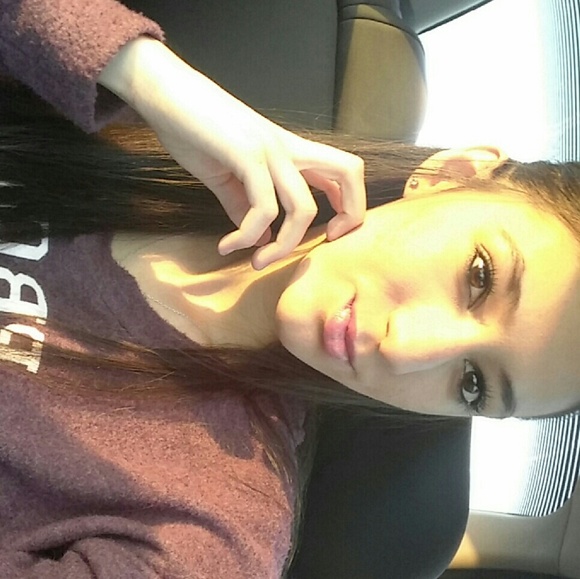 Meet your Posher, Alexis - Picture 1 of 1