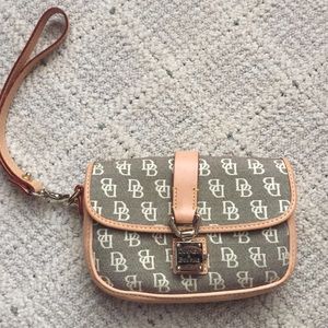MINT CONDITION Dooney and Bourke Wristlet