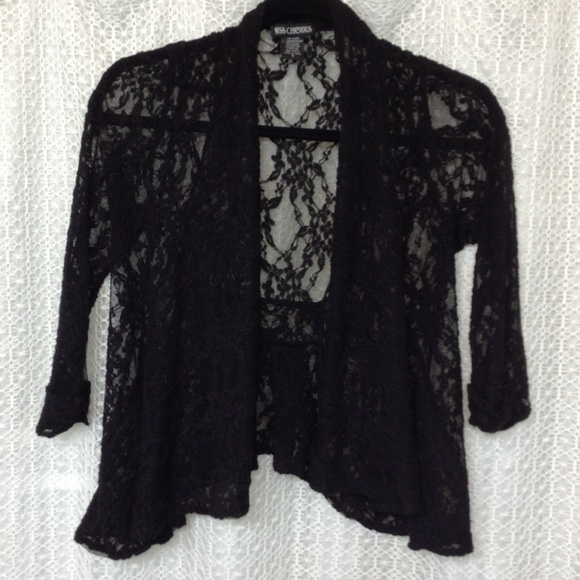 Lacey top
