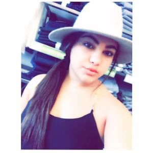 Meet your Posher, Ely