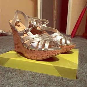 X-Appeal silver wedges