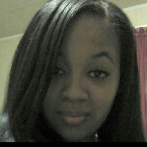 Meet your Posher, Brittney - Picture 1 of 1