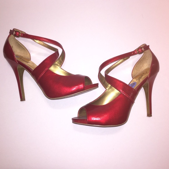 carlos santana red heels