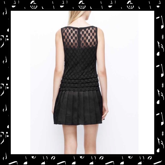 🌺HOST PICK🌺 Ann Taylor Pleated Dot Dress - Picture 2 of 4