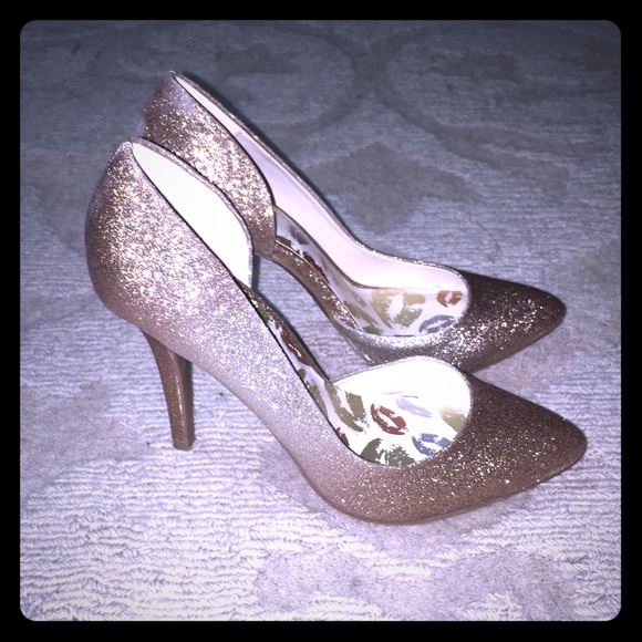 Brand new Juicy Couture Glitteratti gold heels
