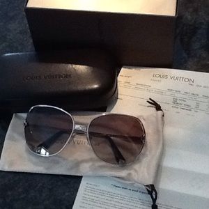 Louis Vuitton Magnolia Black Glitter Sunglasses
