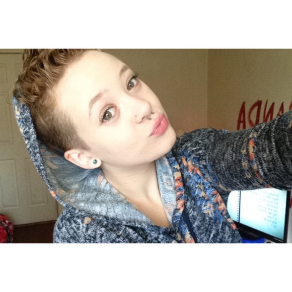 Meet your Posher, Kaylee