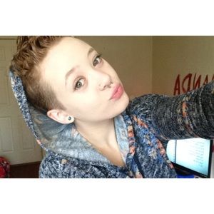 Meet your Posher, Kaylee