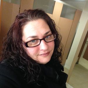 Meet your Posher, Vee