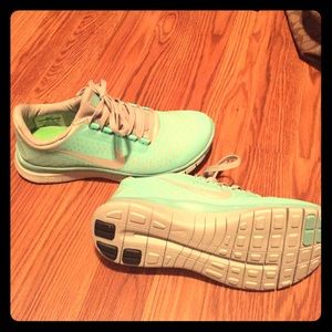 BRAND NEW Tiffany Blue Nike Free Shoes