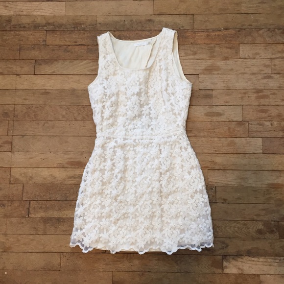blu pepper lace dress ‼️PRICE IS FIRM & FINAL‼️