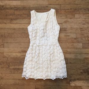 blu pepper lace dress ‼️PRICE IS FIRM & FINAL‼️