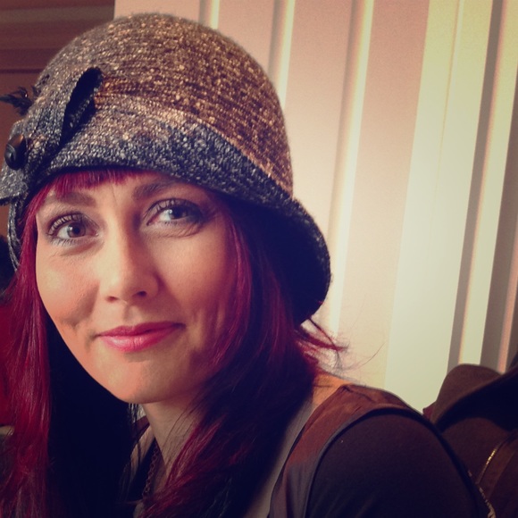 Meet your Posher, Rachel - Picture 3 of 3