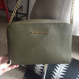 Hunter green Michael Kors cross body