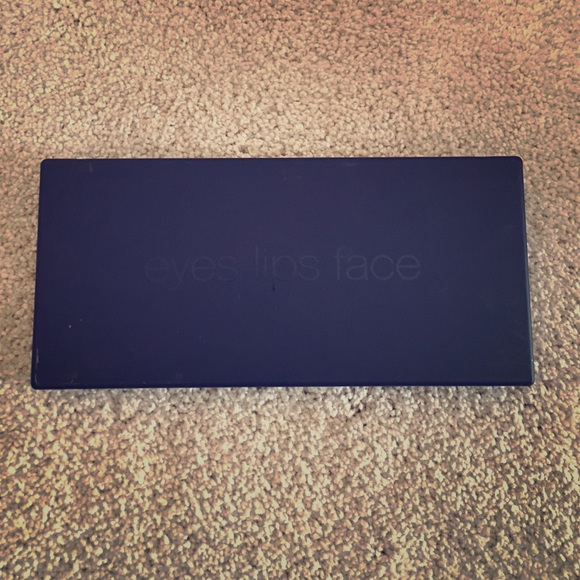 E.L.F eyeshadow and blush set