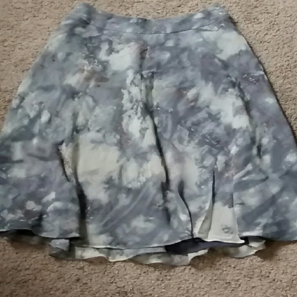 AK Anne Klein silk skirt ,size 4