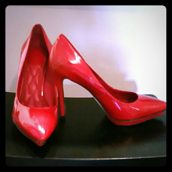 Brian Atwood Red Pumps