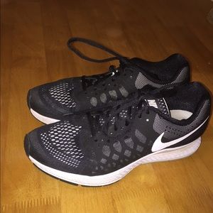 Nike Pegasus 31 running shoes